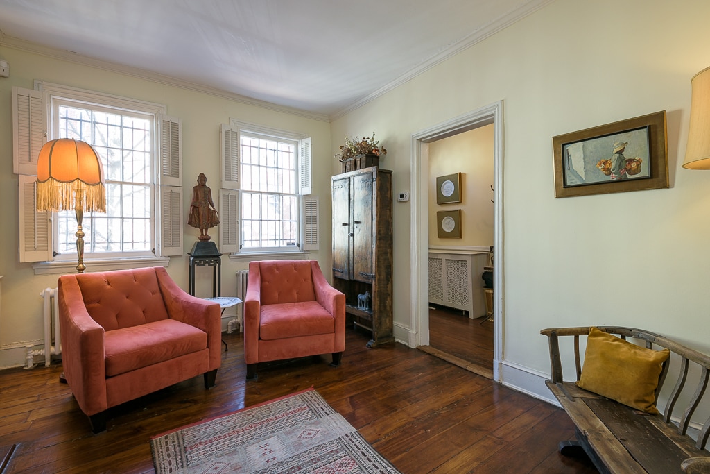 Building Photo - 1310 33rd St NW