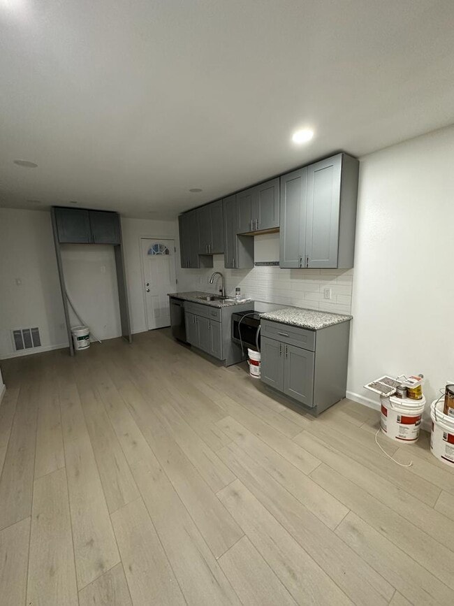 Building Photo - 3432 N 18th St