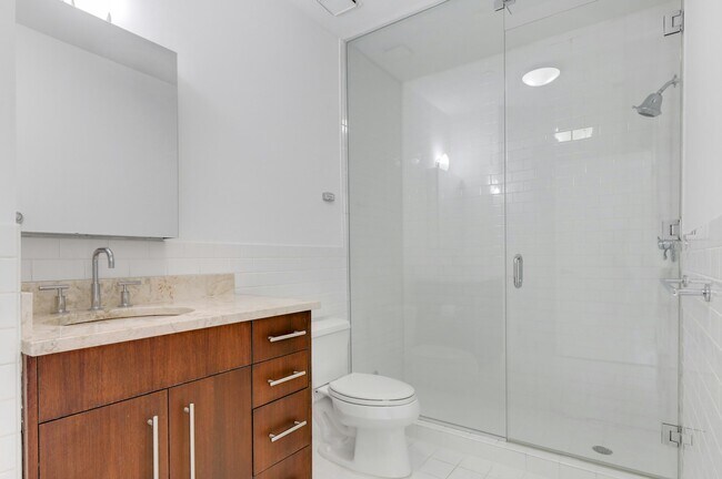 Building Photo - 22 Vela Way