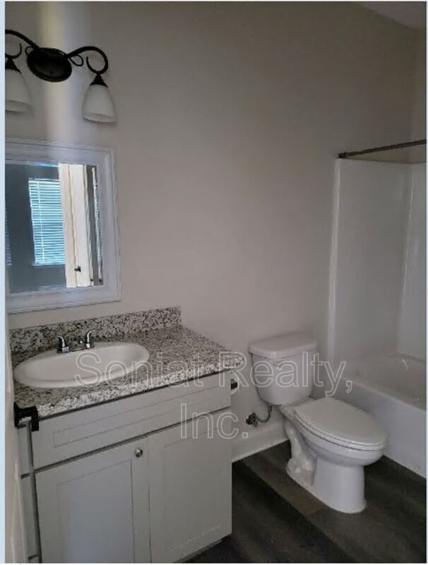 Building Photo - 4504 Pontchartrain Dr