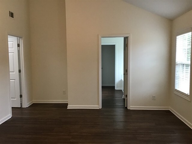 Building Photo - 1061 High Tide Trail