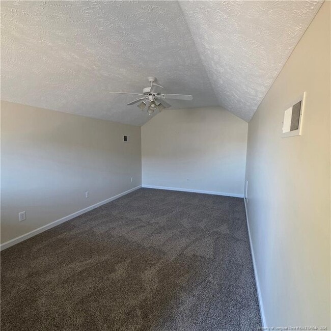 Building Photo - 109 Silverberry Ct