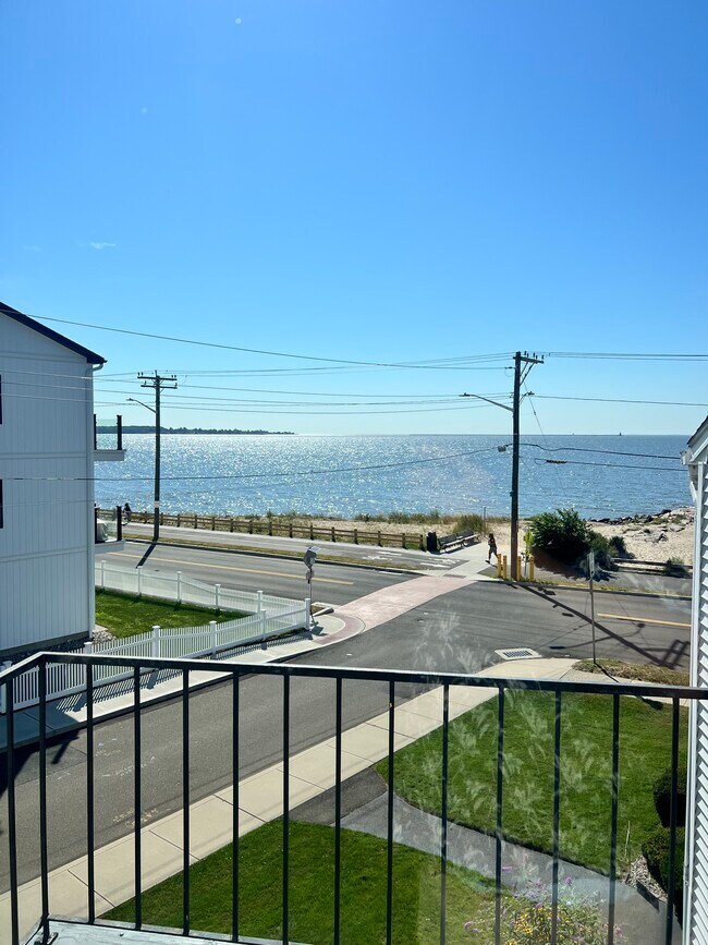 Primary Photo - 215 Beach St