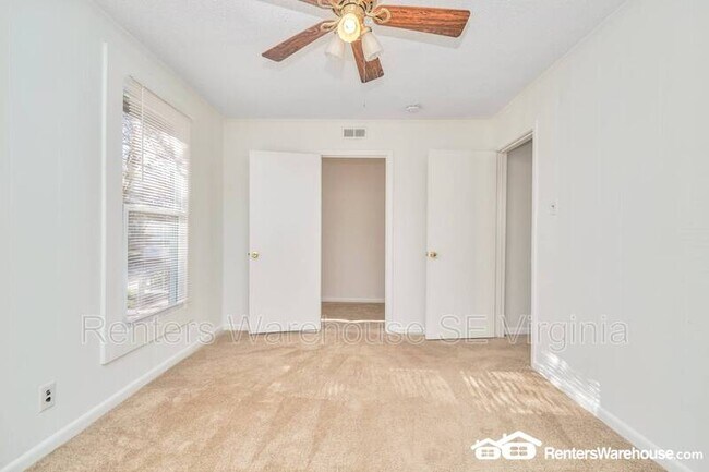 Building Photo - 112 W Seaview Ave