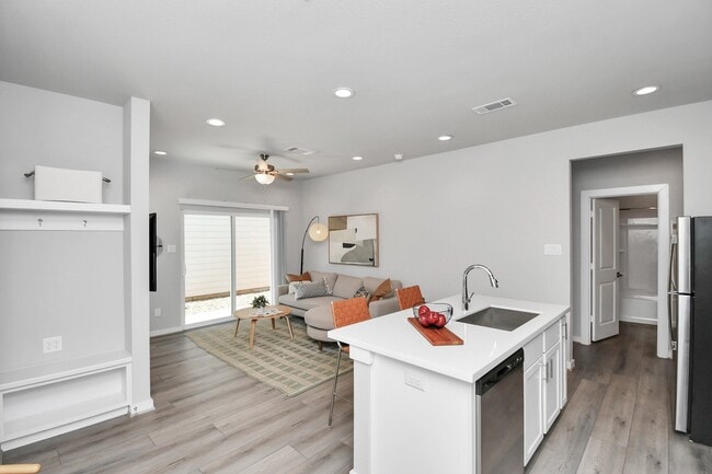 Building Photo - 23823 Cumberland Ridge Dr