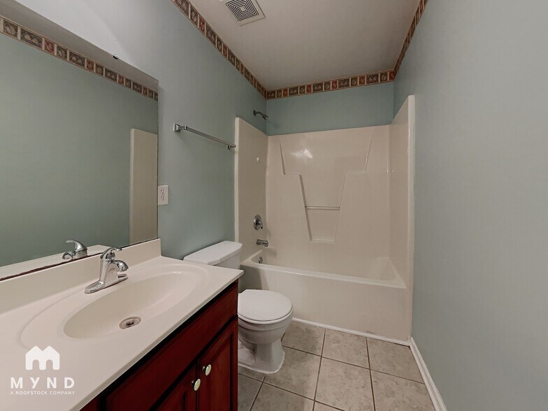 Building Photo - 1085 Vauxhall Dr