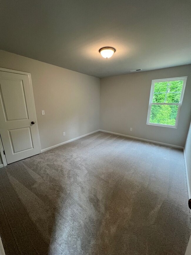 Building Photo - Charming 4 Bedroom Home Located in Wendell