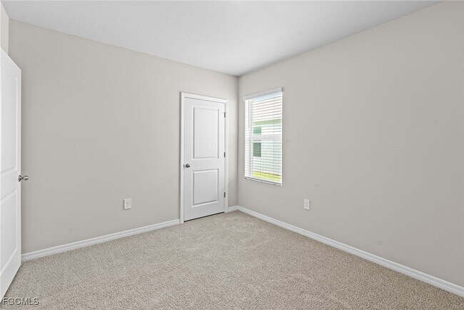 Building Photo - 1150 Brooklands Dr