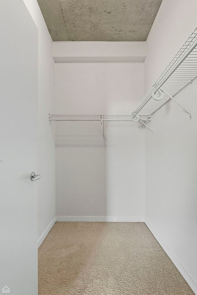 Building Photo - 700 N Larrabee St