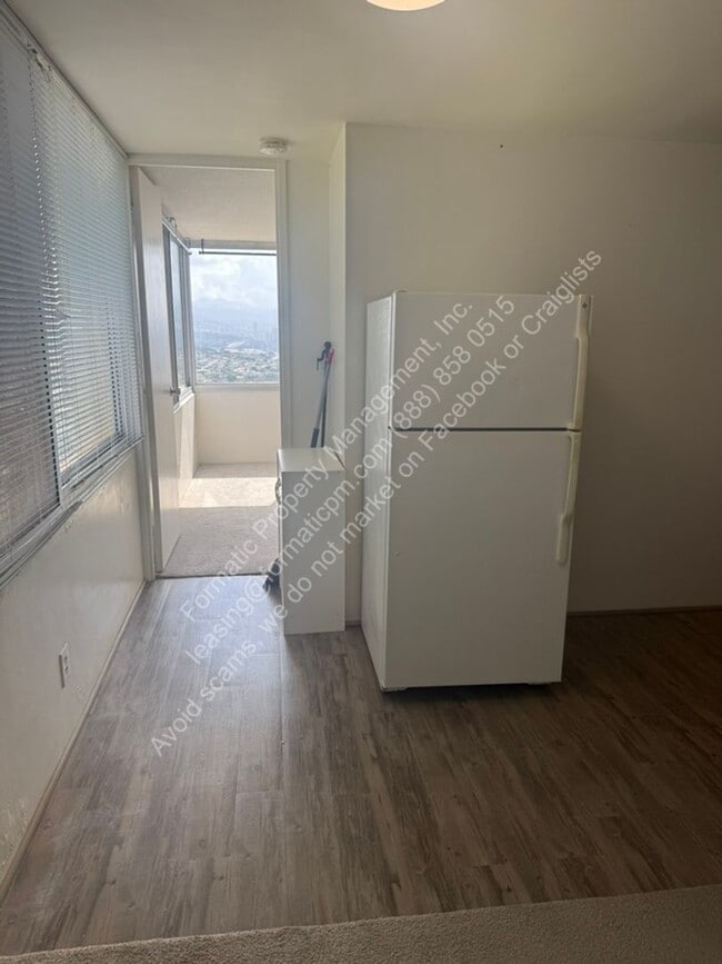 Building Photo - 1060 Kamehameha Hwy