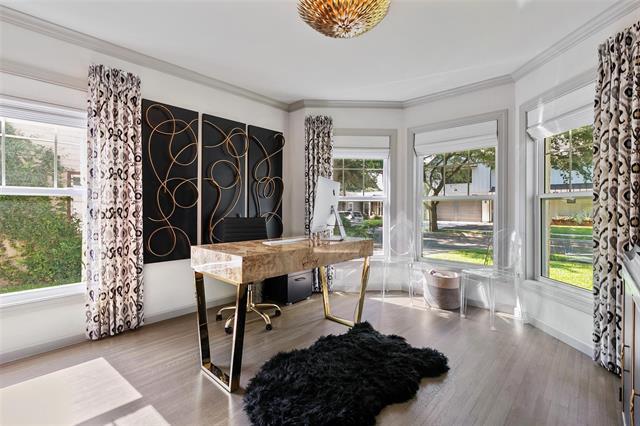 Building Photo - 5921 Kenwood Ave