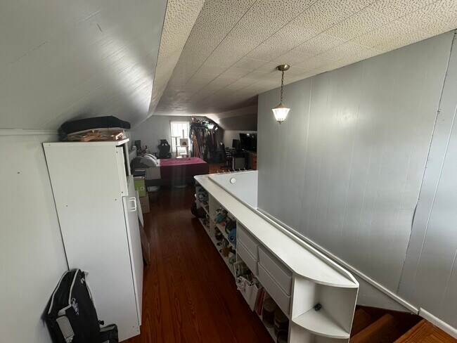 Upstairs Master Bedroom - 1112 William St