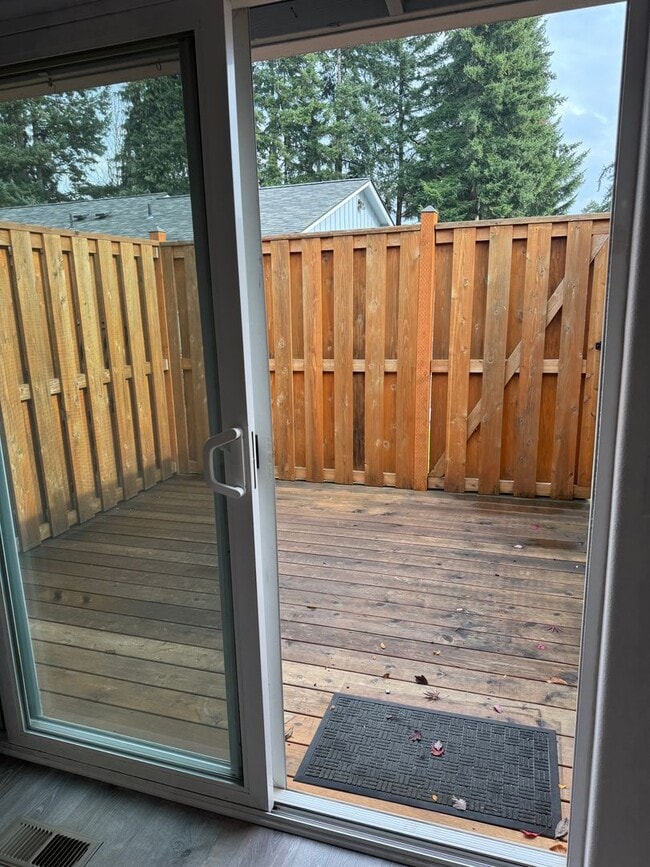 Building Photo - Available now!!! Beautiful Springfield Condo in 55 and over community!