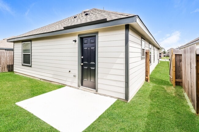 Building Photo - 2245 Onyx Ln