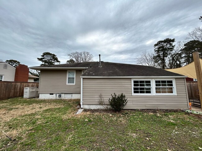 Building Photo - Introducing a charming ranch house in the ...