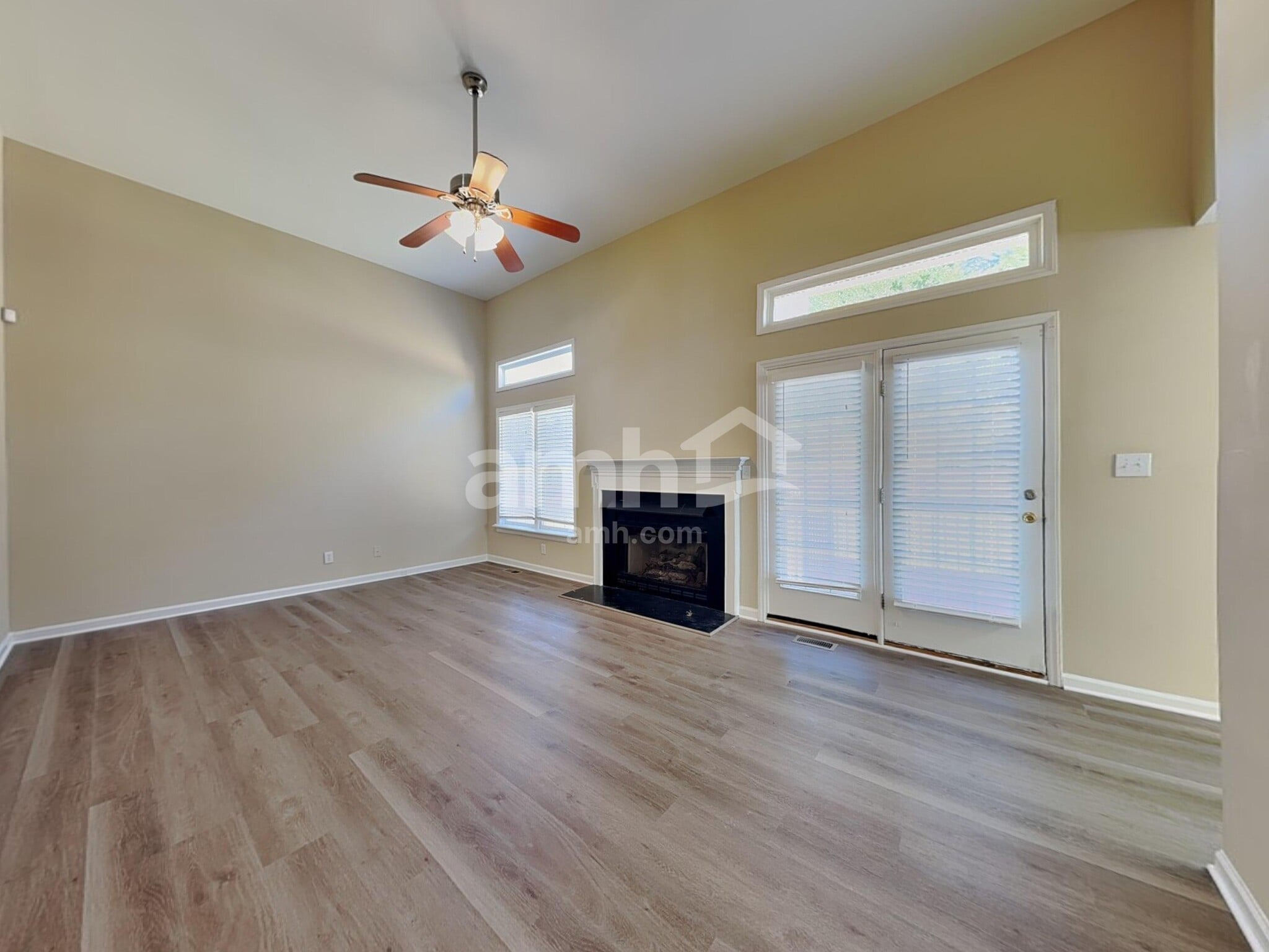 Building Photo - 1 Rosebank Ct