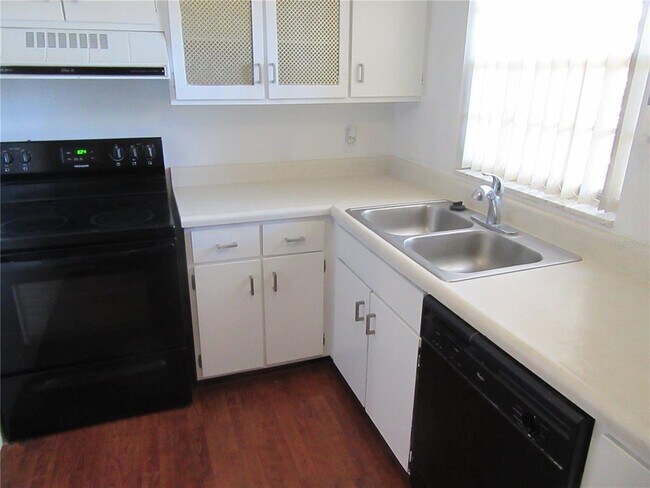 Building Photo - 1143 85th Terrace N