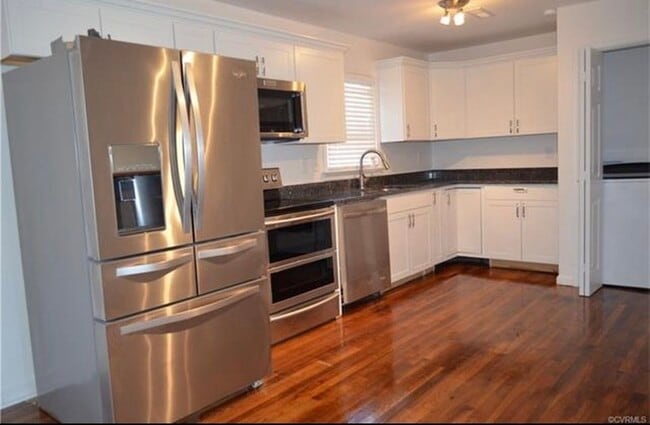 Building Photo - 8990 Becton Rd