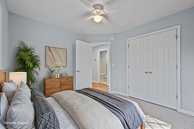 Building Photo - 200 Bridlewood Dr