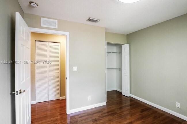 Building Photo - 4814 W Bexley Park Dr