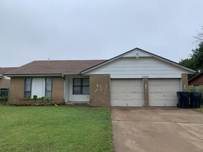 Building Photo - 2608 SE 45th St