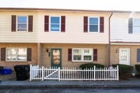 Building Photo - 15 Jigsaw Pl