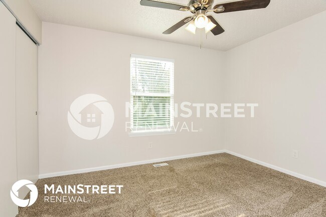 Building Photo - 46 Forest Ln