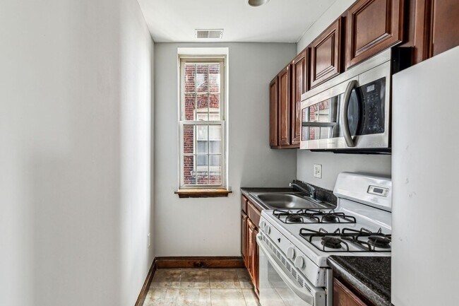 Interior Photo - 5100 WALNUT STREET LLC