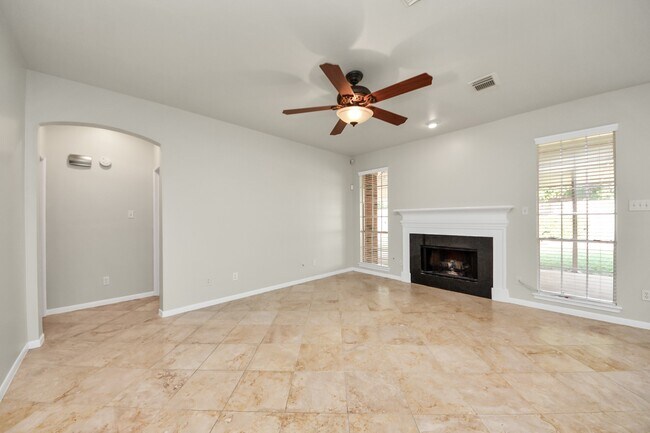 Building Photo - 4418 Ringrose Dr