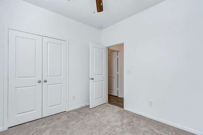 Building Photo - 17610 Calabash Dr