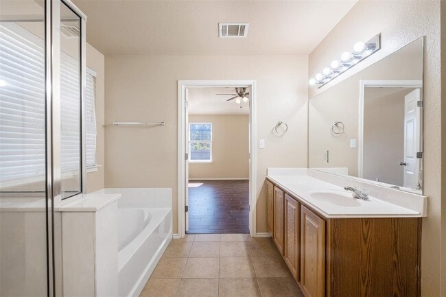 Building Photo - 7800 Little Deer Trail