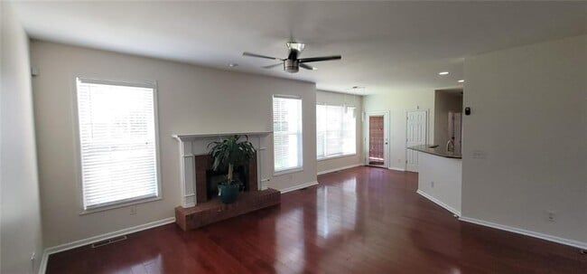 Building Photo - 2960 Barimore Pl