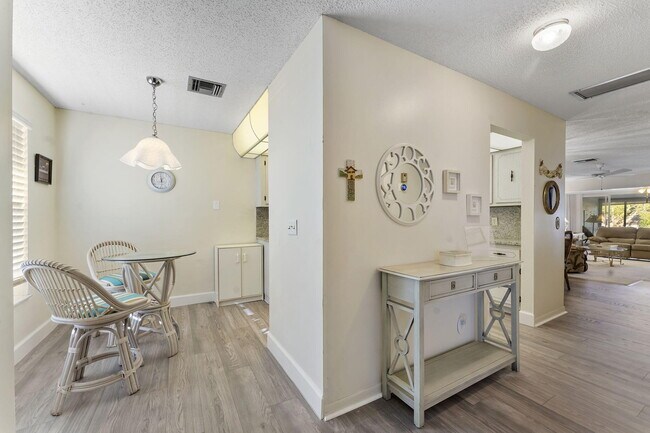 Building Photo - 1050 Citrus Way