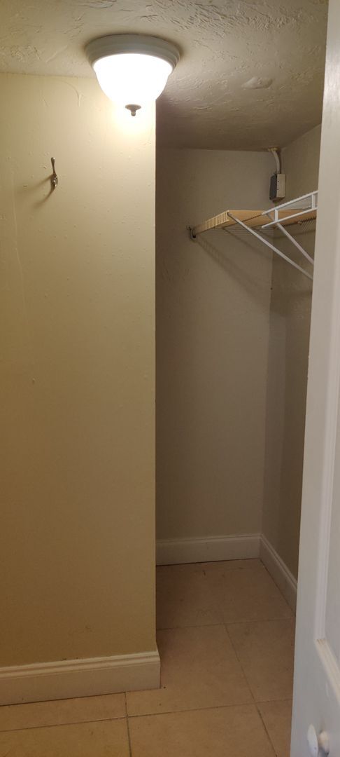 Building Photo - Gorgeous Sunset views. 2 bedroom 2 bath condo