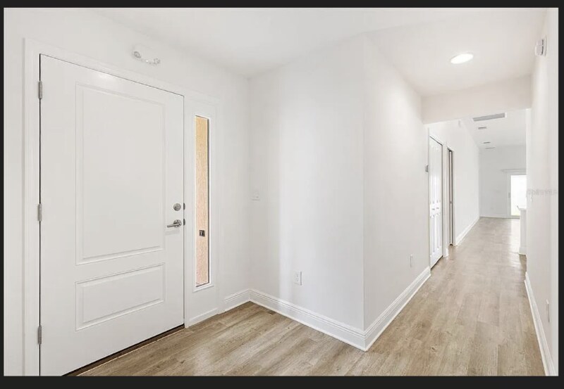 Building Photo - 6986 Elaine Ct