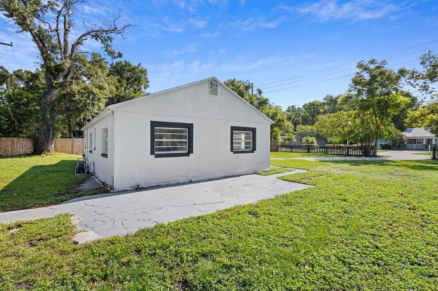 Building Photo - 3100 Page Ave