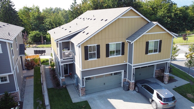 Building Photo - 8414 Gilman Wy