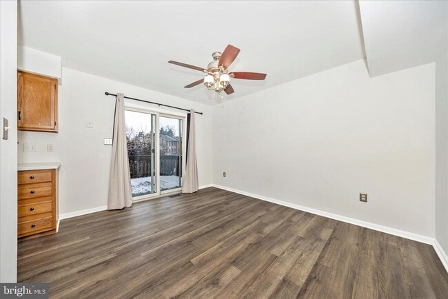 Building Photo - 19 Stonewall Ct