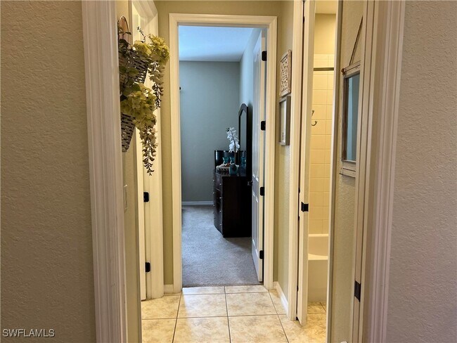 Building Photo - 8670 Mercado Ct