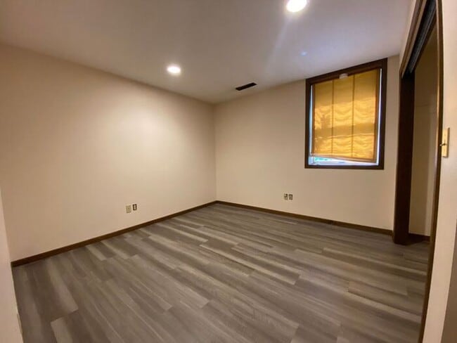Building Photo - $2,700 | 4 Bedroom, 3.5 Bathroom Home | Pe...