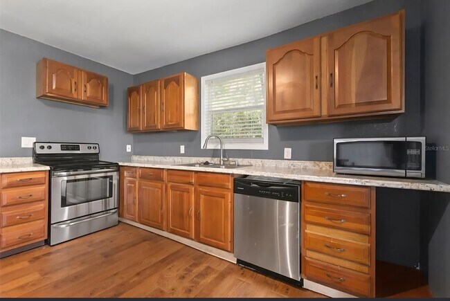 Building Photo - 3106 E Trapnell Rd