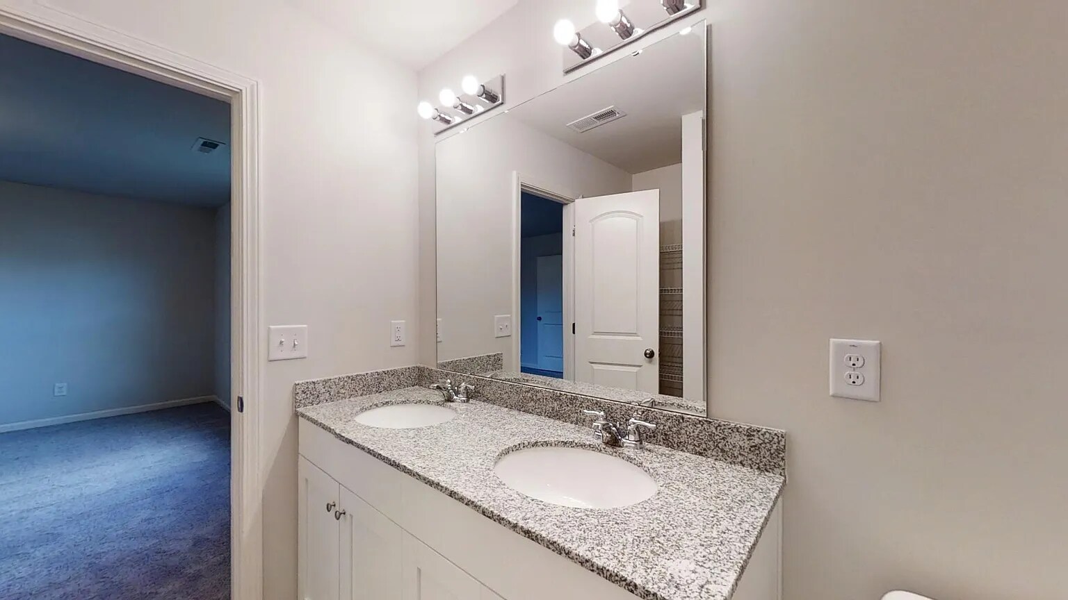 Building Photo - 1516 Tamarino Dr