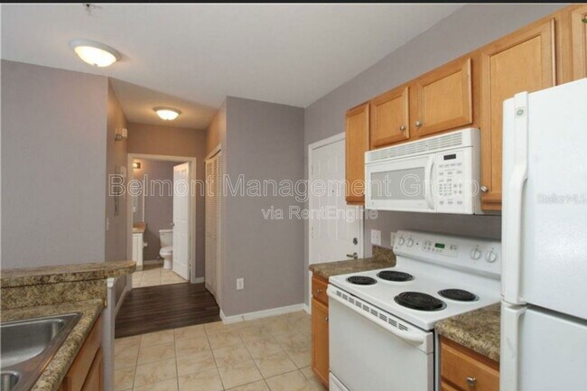 Building Photo - 5550 E Michigan St