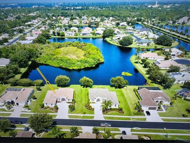 Building Photo - 887 Clear Lake Dr