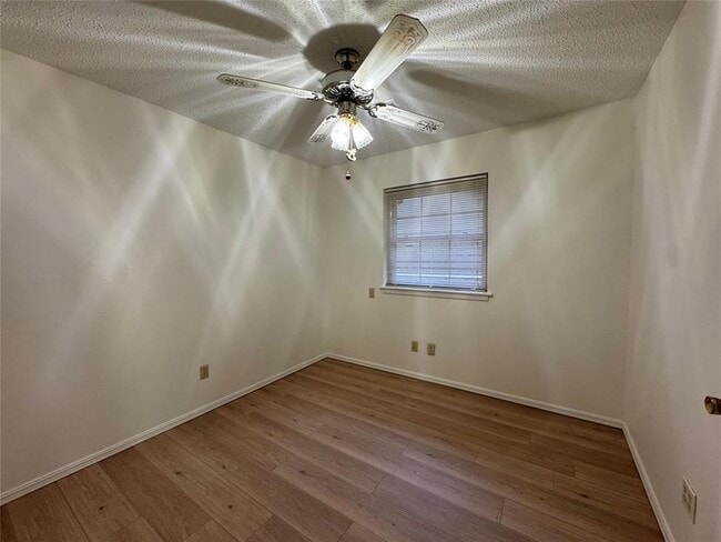 Building Photo - 4765 Spiva Dr