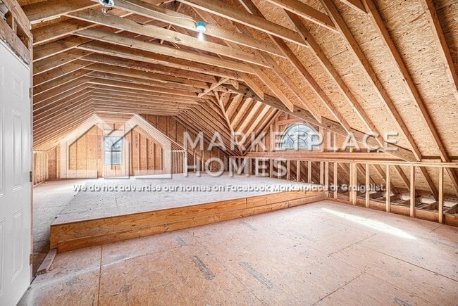 Building Photo - 139 S Mission Ridge Dr