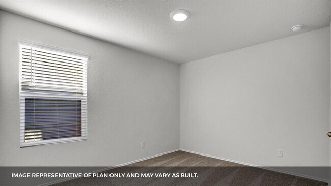 Building Photo - 105 Calgary Ln