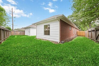Building Photo - 4211 Torrey Creek Ln
