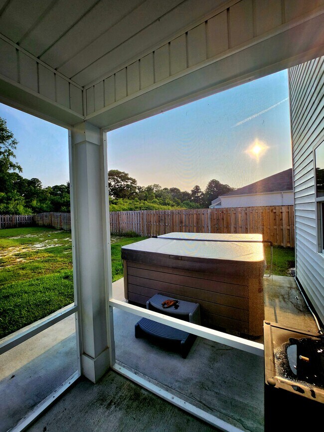 Building Photo - 413 Tributary Cir