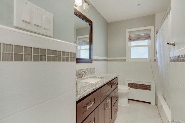 Building Photo - 4 Cheshire Rd